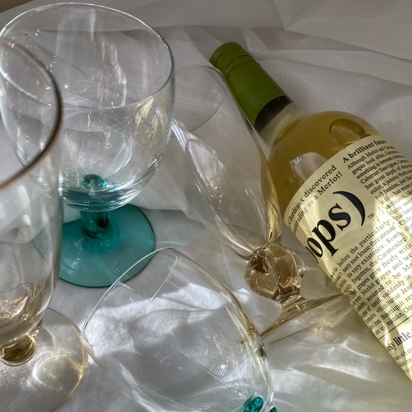 Drinkware - Picture 1 of 4